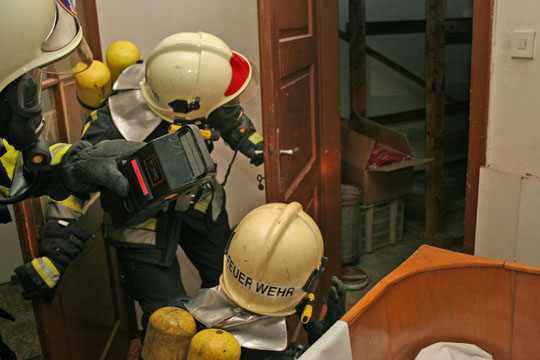 Freiwillige Feuerwehr Krems/Donau - Ttigkeitsbericht 03/2007 - bung und Einsatz