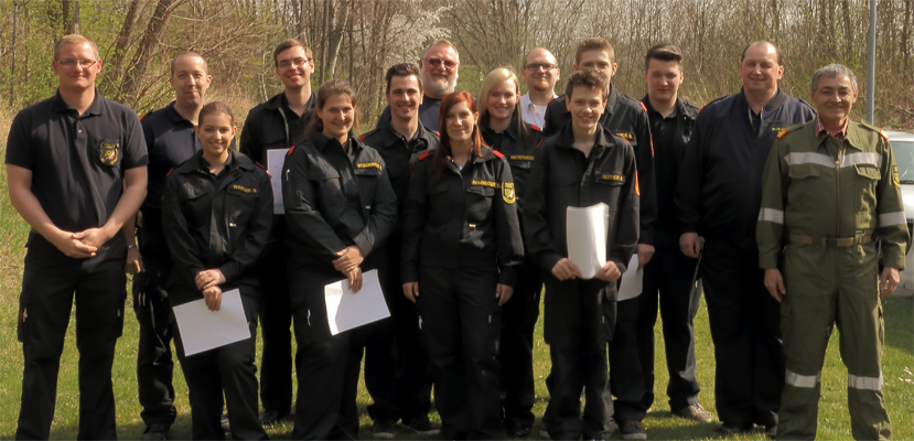 Freiwillige Feuerwehr Krems/Donau - 9 neue Truppmnner in FF Krems ausgebildet!